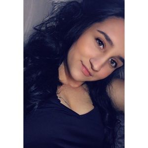 Meet your Posher, Ahlexus